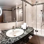Hubertushof Hotel Anif
