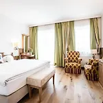 Hotel Hubertushof 4*