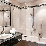 Hubertushof Hotel Anif
