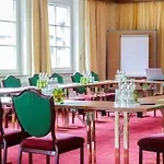 Hotel Hubertushof Anif