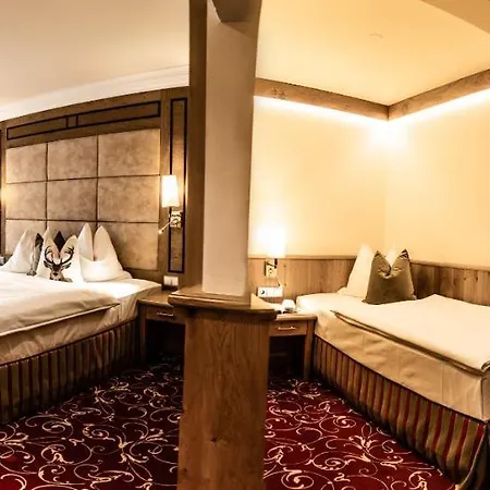 Hubertushof 4* Anif