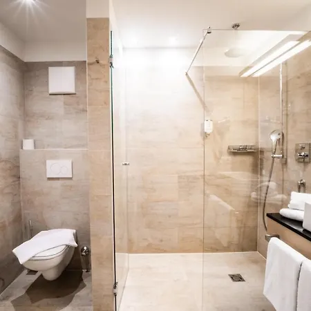 Hubertushof מלון אניף