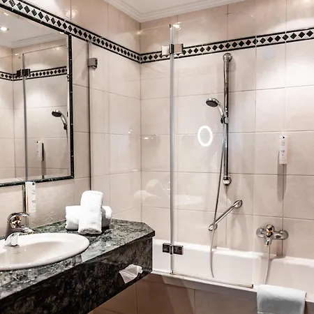 Hubertushof Hotel Anif