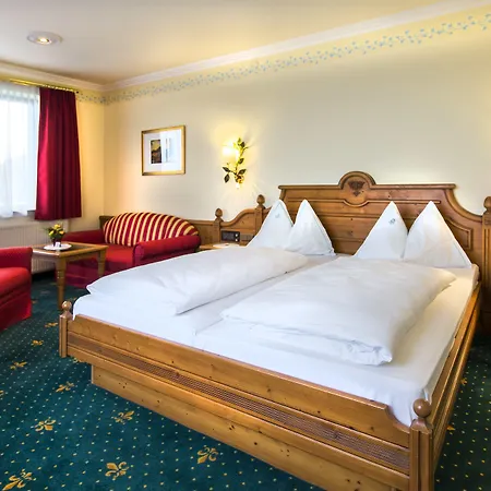 Hubertushof Hotel 4*