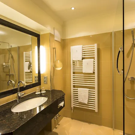 Hubertushof 4*
