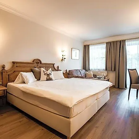 Hubertushof 4*