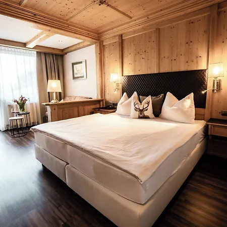 Hubertushof Hotel Anif