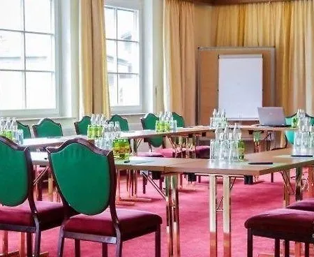 Hotel Hubertushof Anif