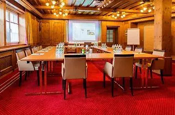 Hotel Hubertushof Anif