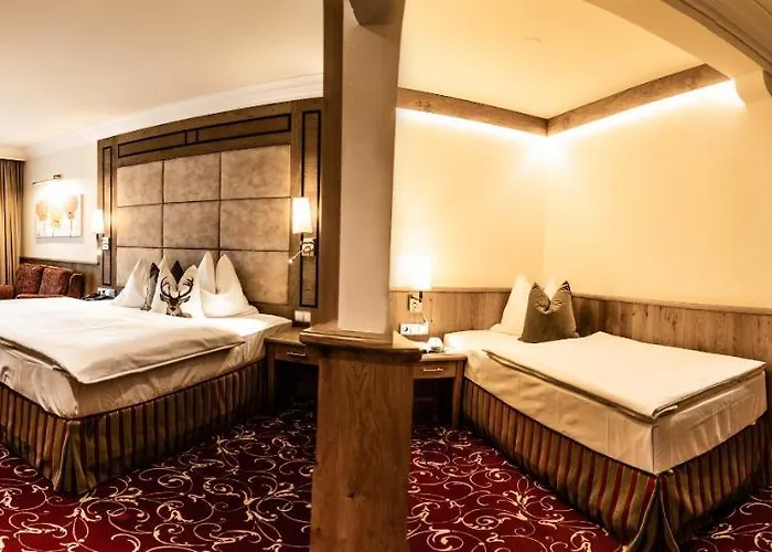 Hubertushof 4* Anif