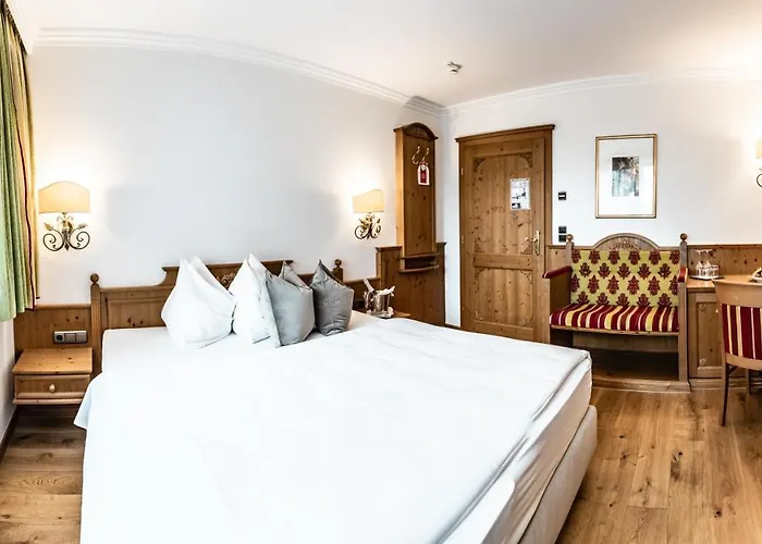 Hubertushof فندق