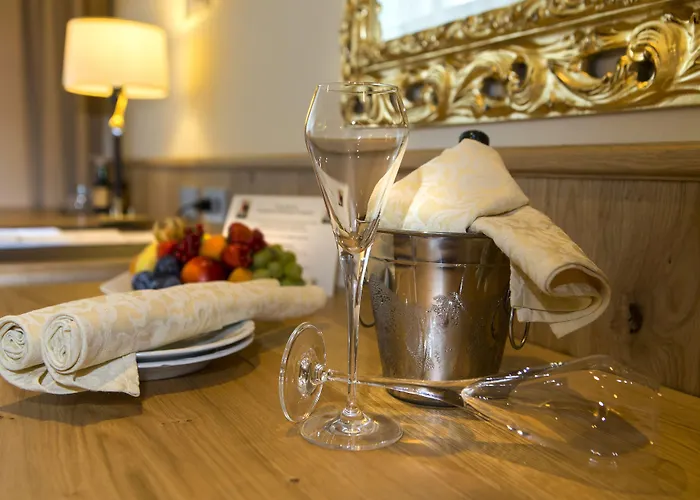 Hubertushof 4* انيف